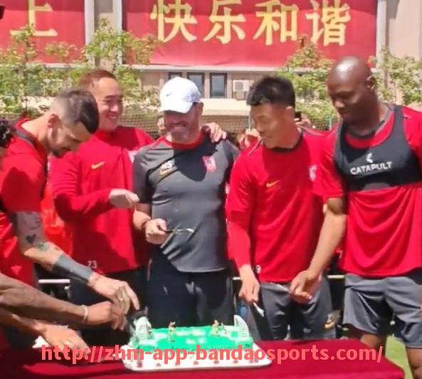 半岛体育app-法甲射门数据统计及关键球员表现分析