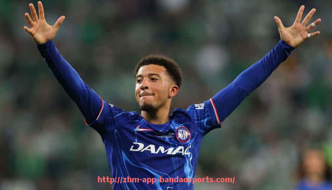 半岛体育app-世俱杯历届球队首发平均年龄对比与趋势研究